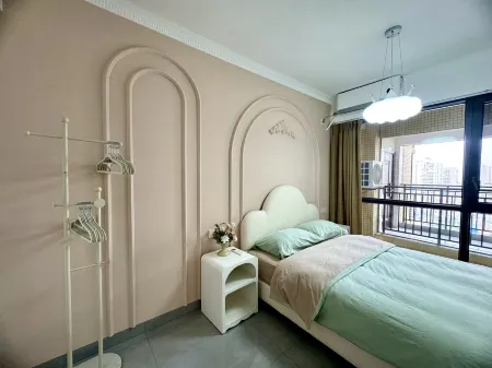 Shiqi She Xiaoshidai Apartment (Yongjun Road) Отели рядом с достопримечательностью «Port of Fangcheng (Gangqu 16th Road)»