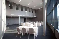 Hotel Carris Marineda Hotels in La Coruna