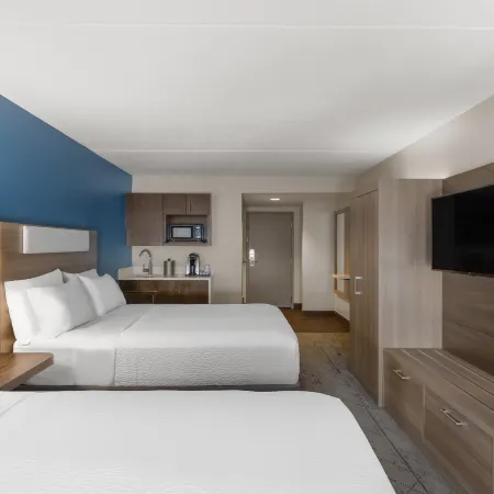 Holiday Inn Express & Suites DANBURY - I-84 by IHG