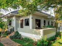 Isara Nai Yang Resort Hotellit kohteessa 