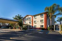 Super 8 by Wyndham Gilroy Hotel a Gilroy