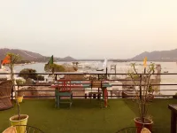 Hostel Crown Udaipur - Nhà nghỉ
