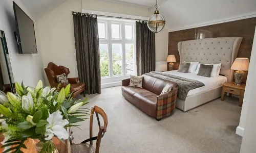 Lakes Hotel & Spa