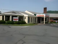 EastGate Inn - parking