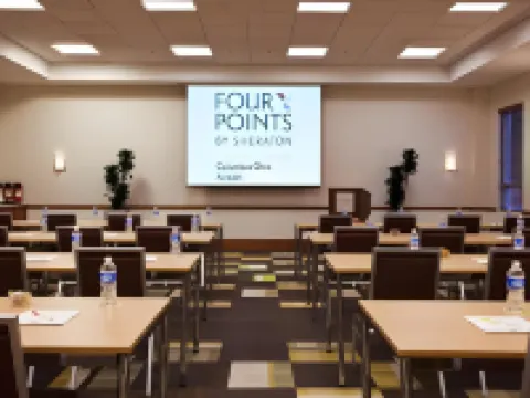 Holiday Inn Express COLUMBUS AIRPORT – EASTON by IHG コロンバスのホテル