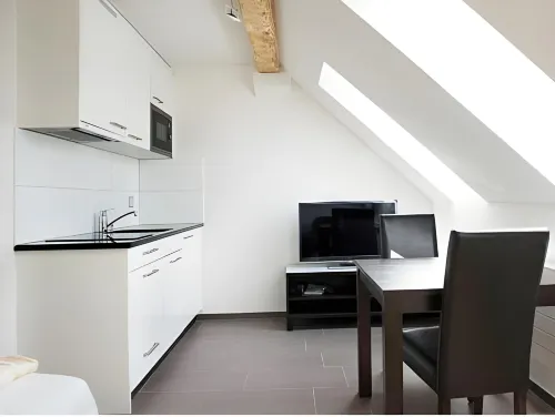 Inside Five - 3-Star