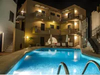 Nami Hotel & Suites - Uima-altaat