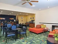 Fairfield Inn & Suites Saginaw Hotels in Saginaw County