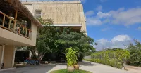 Siente Tulum Hoteles cerca de ADO Terminal de Autobuses Tulum