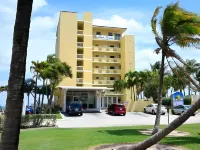 Sun Tower Hotel & Suites on the Beach