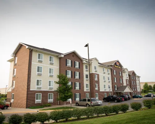 WoodSpring Suites Kansas City Lenexa Hotels in Lenexa