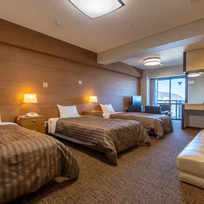 Uomisaki Hotel Hotel dekat Atami Castle