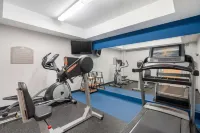 Microtel Inn & Suites by Wyndham Brooksville - Gym