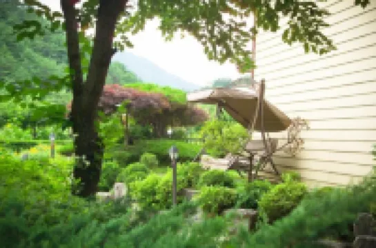 Eoullim Pension - Starlight Yard 鄰近香草王國農園的酒店