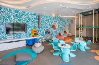 The Club at Solaz Luxury Villas