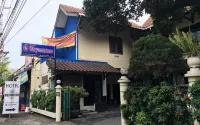 Hotel Wiryomartono
