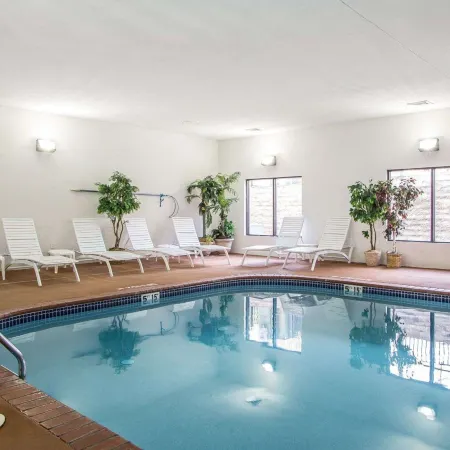 Comfort Suites - Jefferson City