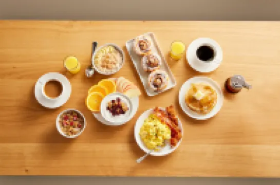 Holiday Inn Express & Suites NAPLES DOWNTOWN - 5TH AVENUE by IHG