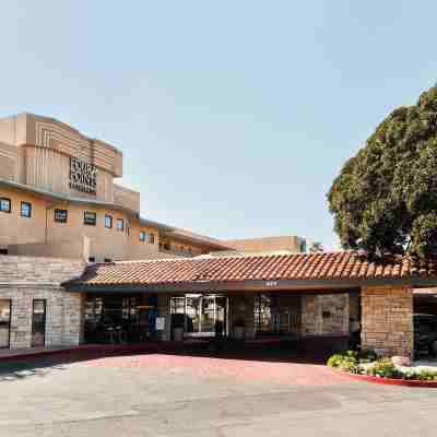 Four Points by Sheraton Ventura Harbor Resort Hotel Exterior