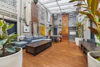 London Plane Backpackers Hotels in Rushcutters Bay