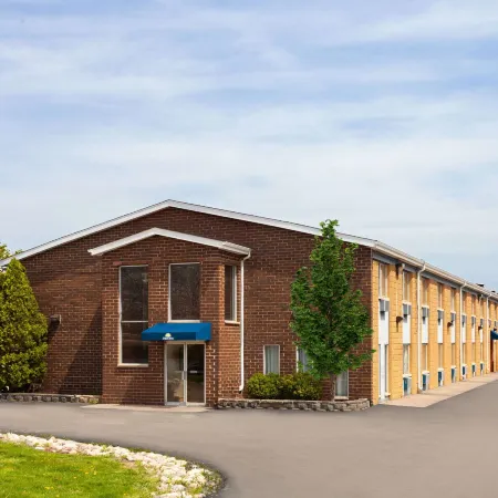 Days Inn by Wyndham Rockford I-90 Casino District