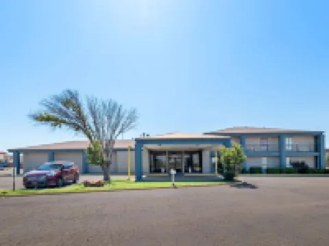 Quality Inn Hotels in Plainview