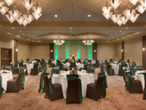 DoubleTree by Hilton Hotel Atlanta Northlake Hotels in Tucker