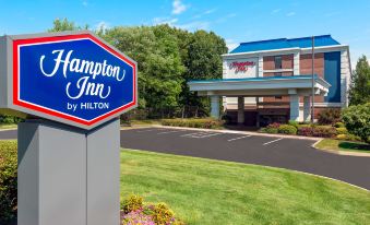Hampton Inn Hartford-Airport