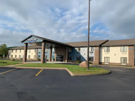 AmericInn by Wyndham Prairie du Chien Отели в г. Бриджпорт
