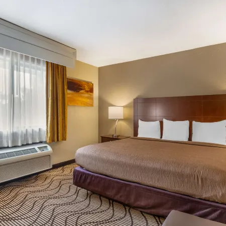 Best Western John Muir Inn