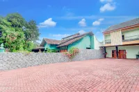 Hotel O Sleman Near Bandara Adi Sutjipto Formerly Joglo Sorogenen