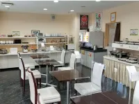 APA Hotel Miyazaki Miyakonojo - Ekimae Hotel dekat JR Aoidake station