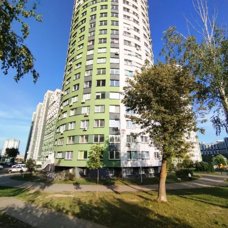 Relax Dzhakuzi V Tsentre Minska Hotel Отели рядом с достопримечательностью «Комплекс «Минск-Арена»»