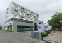 Visakka's The Amethyst Hotel Palani