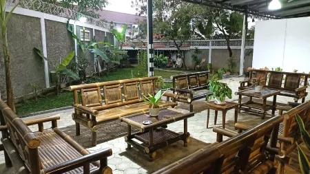 Grand Sakinah Syariah Purwokerto Отели рядом с достопримечательностью «Monumen Panglima Besar Jenderal Soedirman»