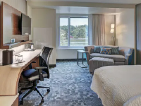 Courtyard Appleton Riverfront Hotels in Appleton