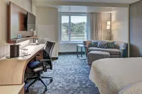 Courtyard Appleton Riverfront Hotels in Appleton
