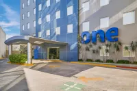 One Leon Poliforum Hotels in León de los Aldama