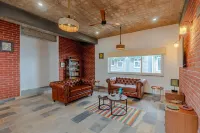 ELIVAAS 4 BHK With Garden & Bonfire - Fleur De Lis