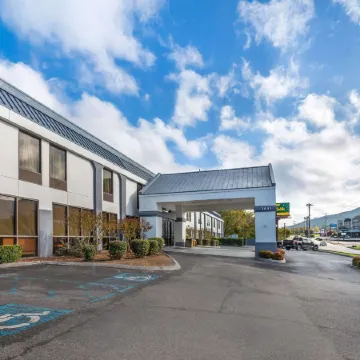 Clarion Inn Near Lookout Mountain