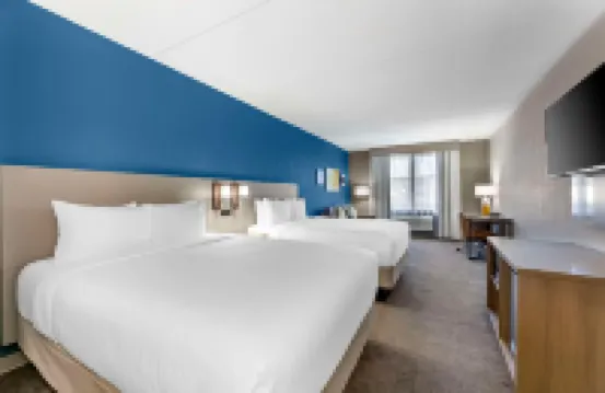 Comfort Inn & Suites Cuyahoga Falls - Akron Отели в г. 