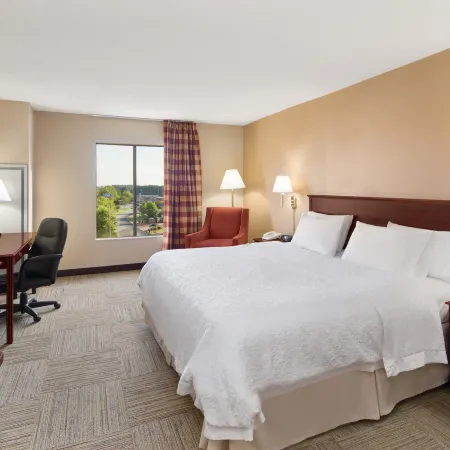 Hampton Inn Columbus-North