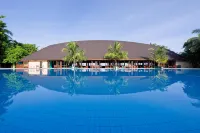 Canareef Resort Maldives - Beach
