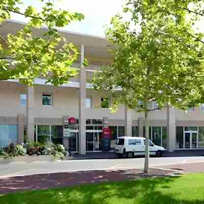 HÔTEL IBIS MARTIGUES Hotel Exterior