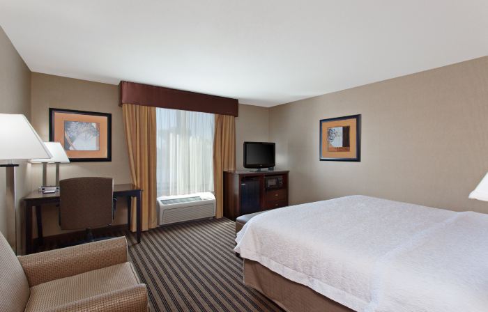 Hampton Inn & Suites Fresno-Northwest