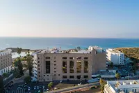 Adams Beach Hotel & Spa Deluxe Wing – Adults Only Hotels in Sotira
