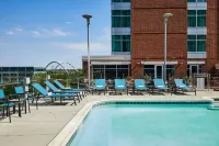 Hilton Garden Inn Nashville Downtown Convention Center - piscina