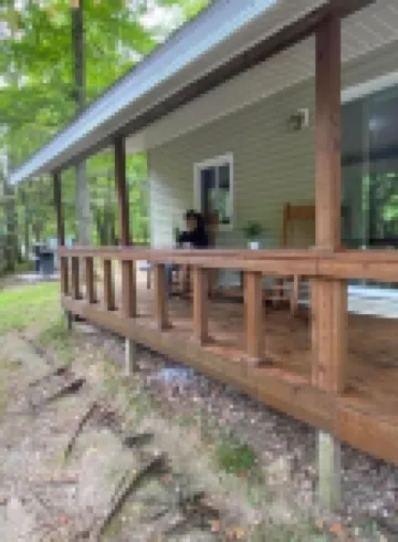Riverside cabin, fly-fish for trout or just relax!