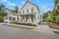 Brand New Home in Old Town Bluffton. Walk to Promenade and May River