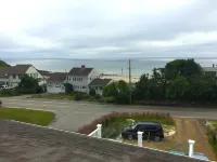 Unique cottage on Cape Cod Bay